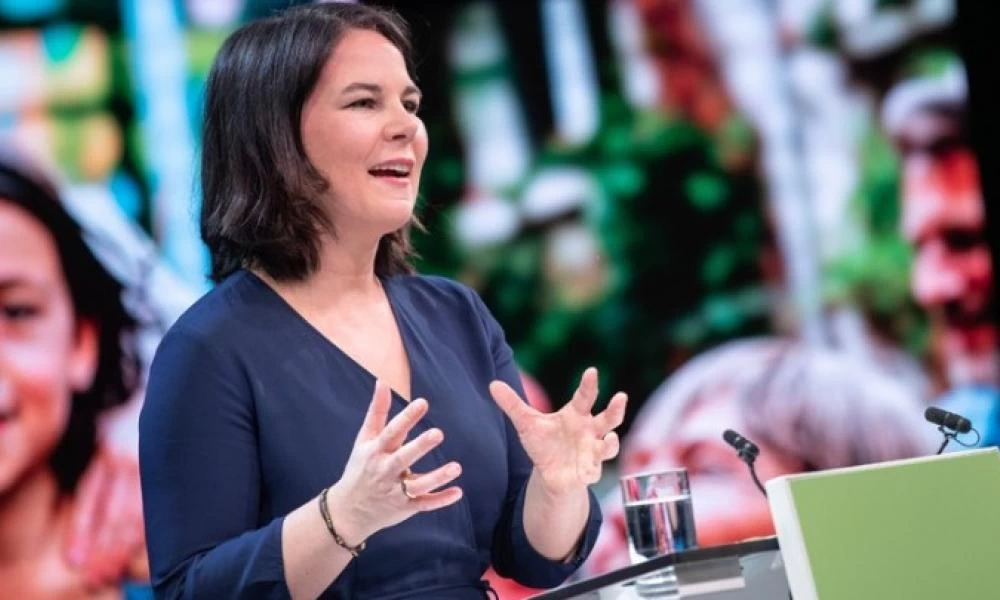 Αναλένα Μπέρμπροκ: Η υποψήφια των Πρασίνων για την καγκελαρία